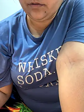 Snapshot of Preet_Kaur_69 chatting on December 5, 6:15 pm Preet Kaur 69 online show from December 5, 6:15 pm