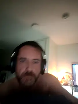 Snapshot of niceone888 chatting on December 19, 3:24 am niceone888 online show from December 19, 3:24 am