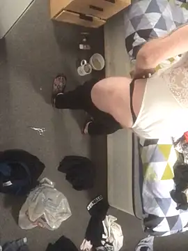Sexyheelskev online show from May 4, 8:05 pm