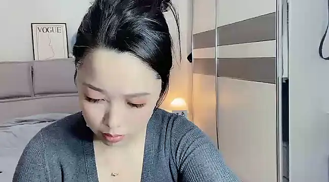 Snapshot of kk_lele chatting on December 5, 5:04 am kk lele online show from December 5, 5:04 am