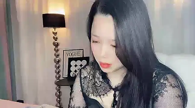 Snapshot of kk_lele chatting on February 28, 2:09 pm kk lele online show from February 28, 2:09 pm