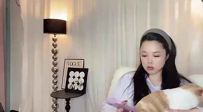 Snapshot of kk_lele chatting on March 2, 3:02 am kk lele online show from March 2, 3:02 am