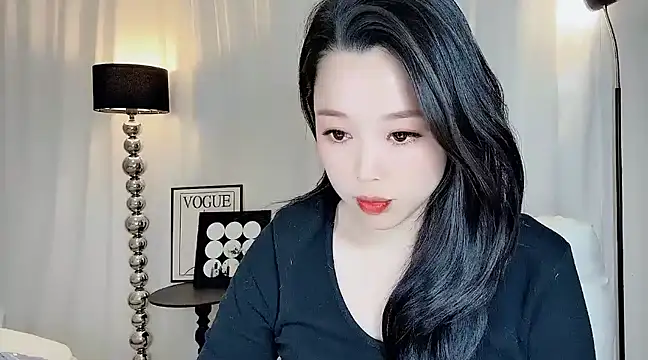 Snapshot of kk_lele chatting on March 19, 2:35 pm kk lele online show from March 19, 2:35 pm