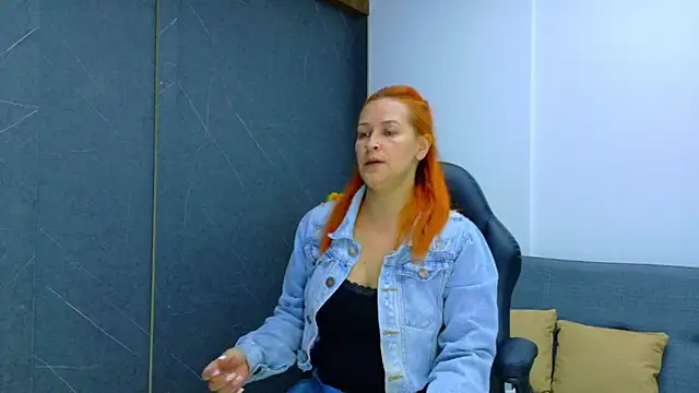 Britney taylor  online show from January 12, 7:08 pm