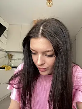 Snapshot of little_belucci chatting on March 5, 12:56 pm little belucci online show from March 5, 12:56 pm