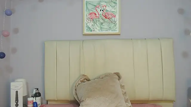 amy le01 online show from March 7, 1:30 pm