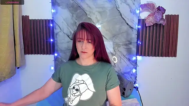 Snapshot of Hannaa32 chatting on March 23, 9:13 am Hannaa32 online show from March 23, 9:13 am