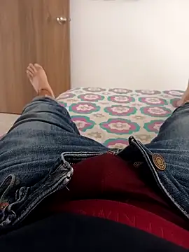 juram lo online show from February 6, 5:16 pm