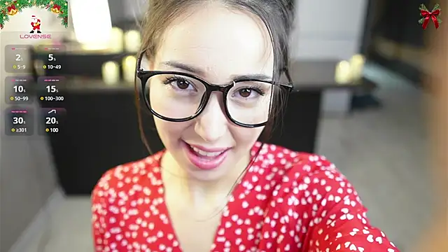 Snapshot of mary_shiota chatting on December 25, 6:52 am mary shiota online show from December 25, 6:52 am