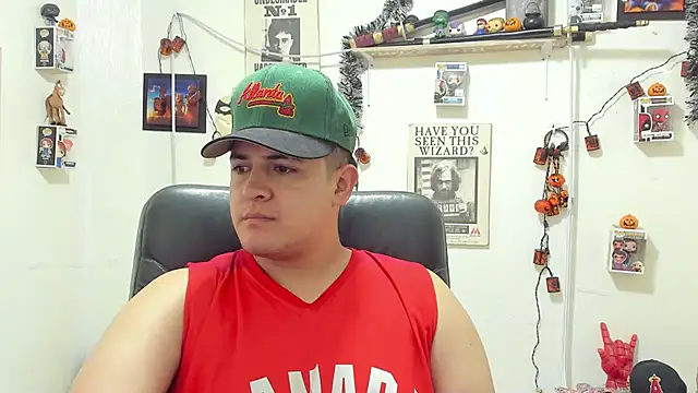 Snapshot of ney_22 chatting on October 21, 1:45 pm ney 22 online show from October 21, 1:45 pm