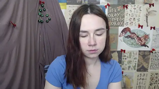 VeryVeryVeryShy  online show from January 16, 6:28 am