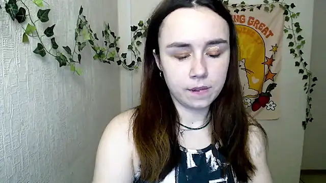 VeryVeryVeryShy  online show from March 2, 6:58 am