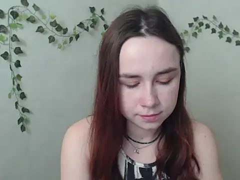 VeryVeryVeryShy  online show from March 20, 6:51 am