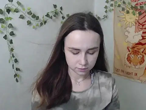 VeryVeryVeryShy  online show from April 1, 5:30 am