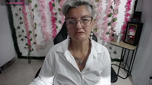 bety-cum2 online show from February 17, 11:13 am