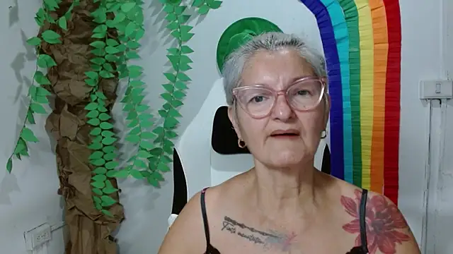 bety-cum2 online show from March 11, 11:22 pm