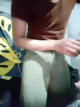 Snapshot of Hot2612 chatting on March 18, 2:15 pm Hot2612 online show from March 18, 2:15 pm