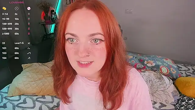 Snapshot of Alice_CutePerv chatting on September 9, 12:32 am Alice CutePerv online show from September 9, 12:32 am