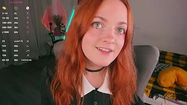 Snapshot of Alice_CutePerv chatting on October 9, 1:47 am Alice CutePerv online show from October 9, 1:47 am