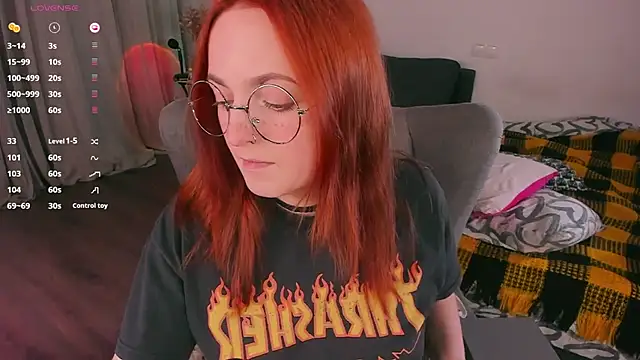 Snapshot of Alice_CutePerv chatting on October 22, 5:13 pm Alice CutePerv online show from October 22, 5:13 pm