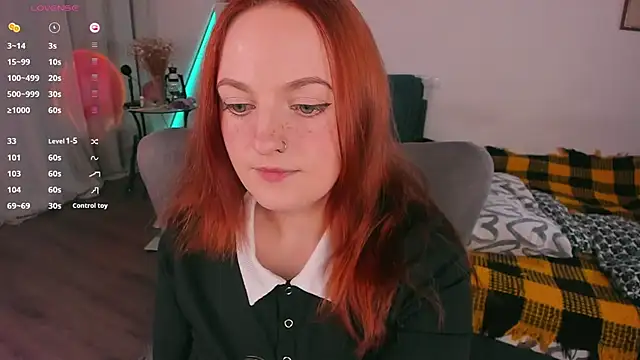 Snapshot of Alice_CutePerv chatting on October 27, 12:31 pm Alice CutePerv online show from October 27, 12:31 pm