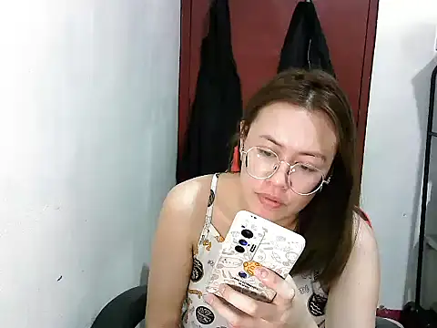 crizzybel online show from January 10, 4:54 am
