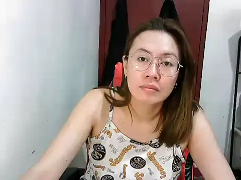 crizzybel online show from January 10, 6:49 pm