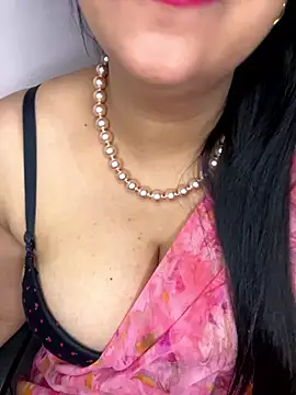 Snapshot of Zoya_Varma004 chatting on January 8, 11:45 am Zoya Varma004 online show from January 8, 11:45 am