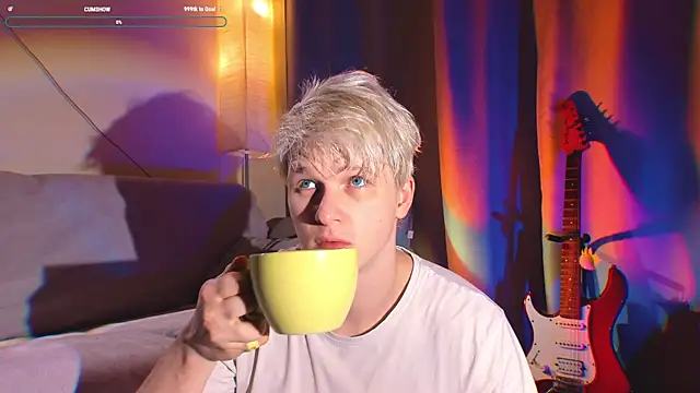 Breston Sweet online show from November 6, 4:35 am