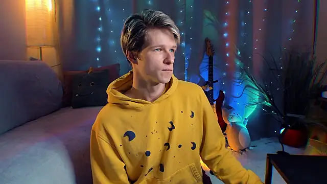 Breston Sweet online show from March 29, 7:25 pm