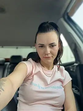 PrincessaHill  online show from June 13, 9:51 am