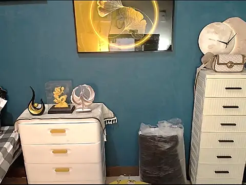 BonaBarrameda online show from September 15, 6:57 am