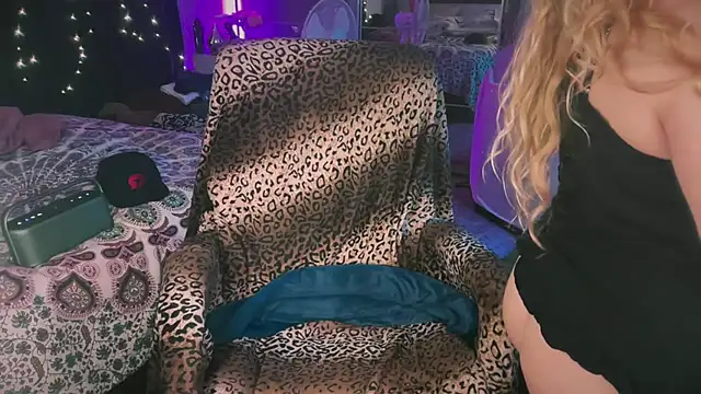 sage love online show from March 16, 10:47 pm