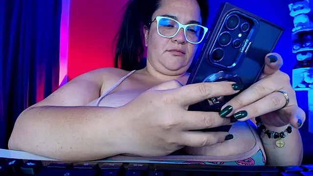 lulubigtitts1 online show from March 6, 3:14 am