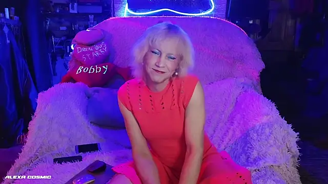 Snapshot of Alexa_Cosmic chatting on June 7, 12:04 am Alexa Cosmic online show from June 7, 12:04 am