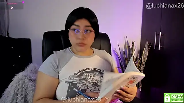 lucy26  online show from April 11, 7:45 am