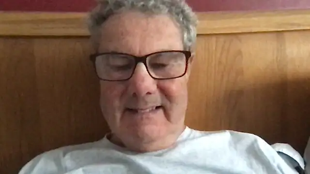 Snapshot of Oldpistolpete chatting on October 21, 9:54 am Oldpistolpete online show from October 21, 9:54 am