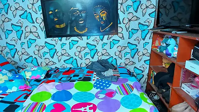 Snapshot of luciana_osorno chatting on February 24, 2:09 am luciana osorno online show from February 24, 2:09 am