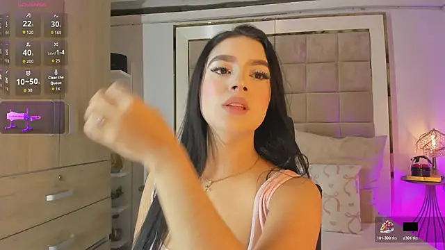 Snapshot of Victoria_adaams chatting on October 25, 10:34 am Victoria adaams online show from October 25, 10:34 am