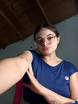 Emmacut online show from March 21, 1:21 am