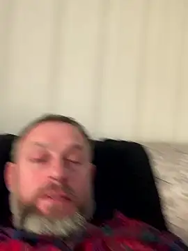 Snapshot of GHsveter chatting on January 11, 7:35 am GHsveter online show from January 11, 7:35 am