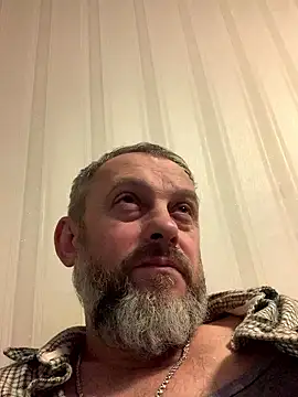 Snapshot of GHsveter chatting on January 12, 1:49 pm GHsveter online show from January 12, 1:49 pm