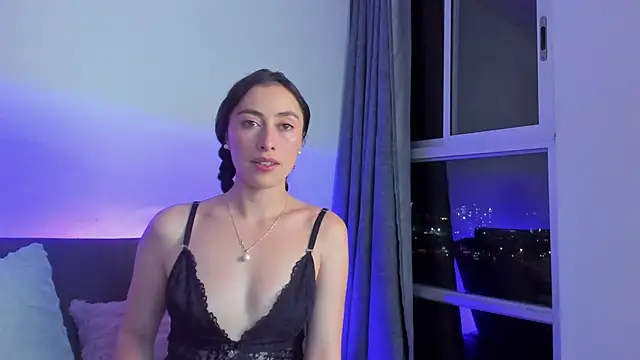 Snapshot of Amatiista chatting on October 5, 1:37 am Amatiista online show from October 5, 1:37 am