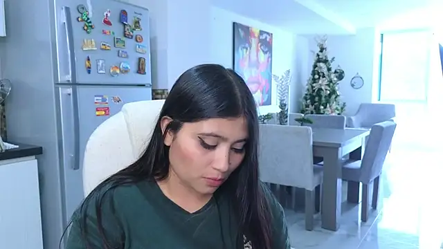 annylouis online show from November 16, 7:41 pm