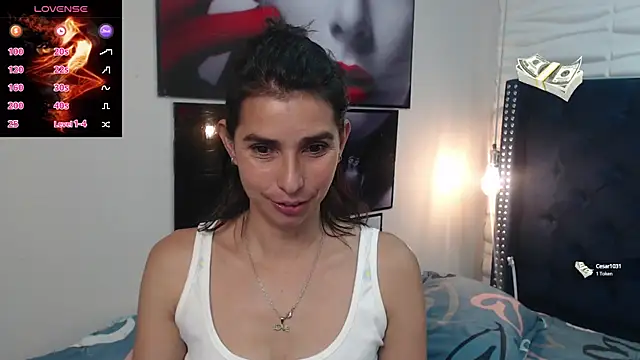 Snapshot of Eva-Williams chatting on February 4, 9:20 pm Eva-Williams online show from February 4, 9:20 pm