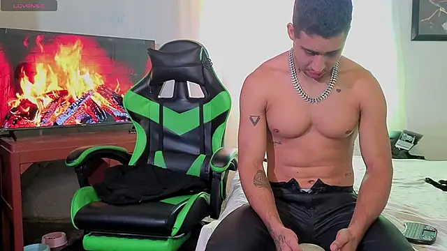 Snapshot of Daiki_Jack chatting on November 21, 2:16 pm Daiki Jack online show from November 21, 2:16 pm