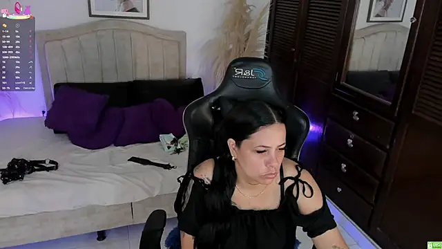 Bianka olivetto021 online show from December 19, 1:12 am