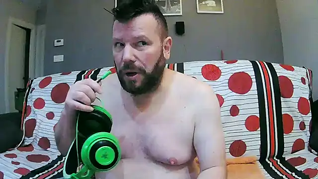 txan9876 online show from November 5, 11:05 pm