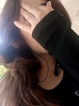 Greycekelly online show from May 19, 12:22 pm