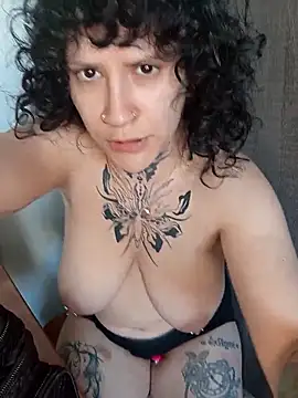 callmelouve online show from March 7, 3:31 pm